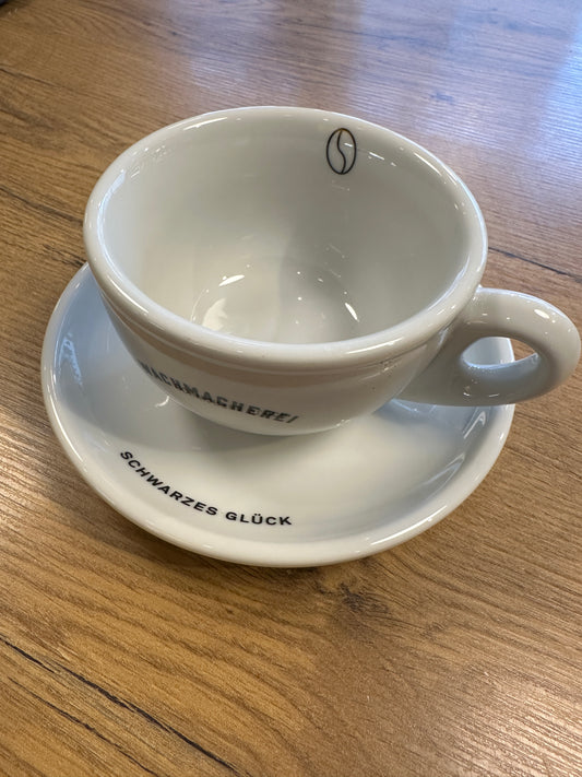 Milchkaffee-Tasse mit Unterteller